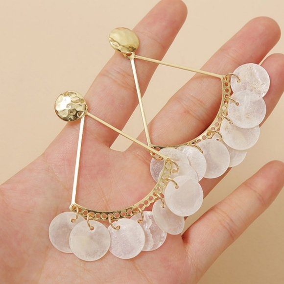 Jewelry - Brand New- Fan Shaped Natural Look Shell Earrings